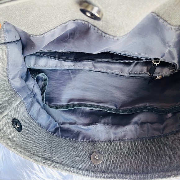 Gray canvas shoulder bag with 6 pockets and adjustable shoulder strap - Picture 10 of 11